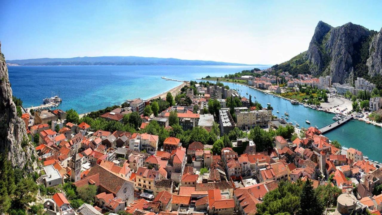 Apartments & Restaurant Galeb Marusici (Split-Dalmatia) Exterior foto