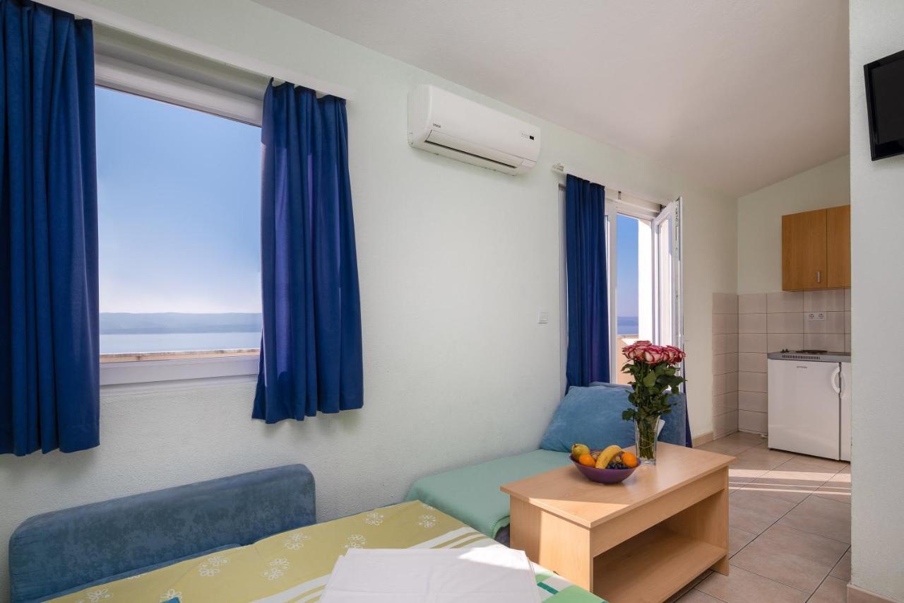 Apartments & Restaurant Galeb Marusici (Split-Dalmatia) Exterior foto