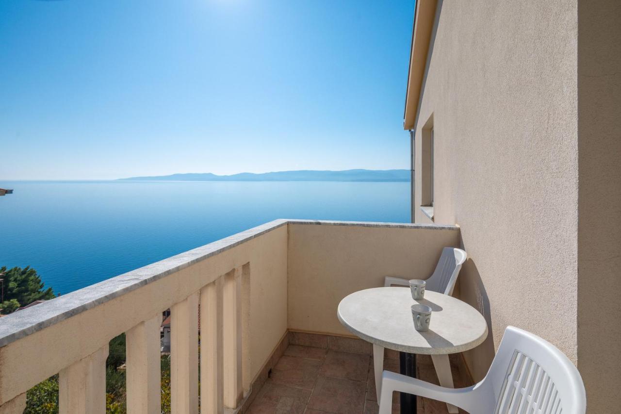 Apartments & Restaurant Galeb Marusici (Split-Dalmatia) Exterior foto